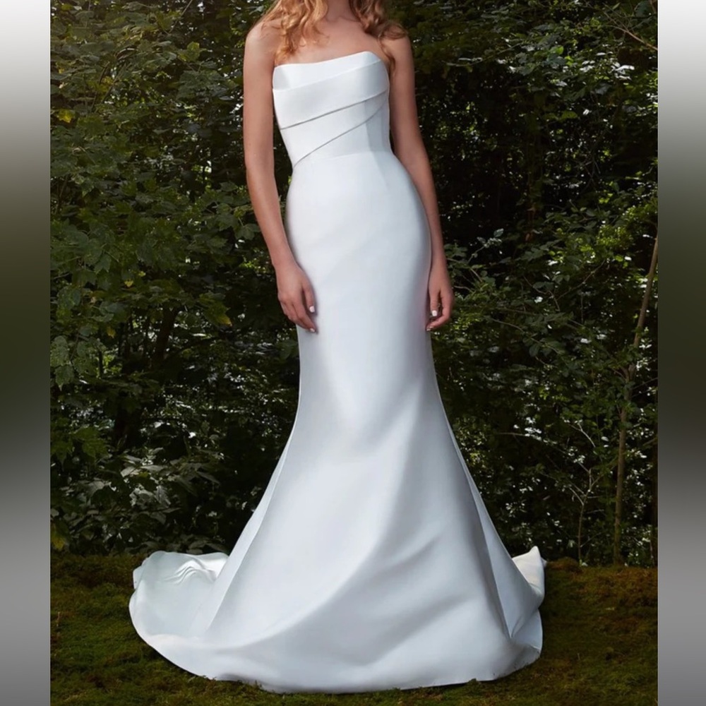 Anne Barge Bisous Wedding Gown